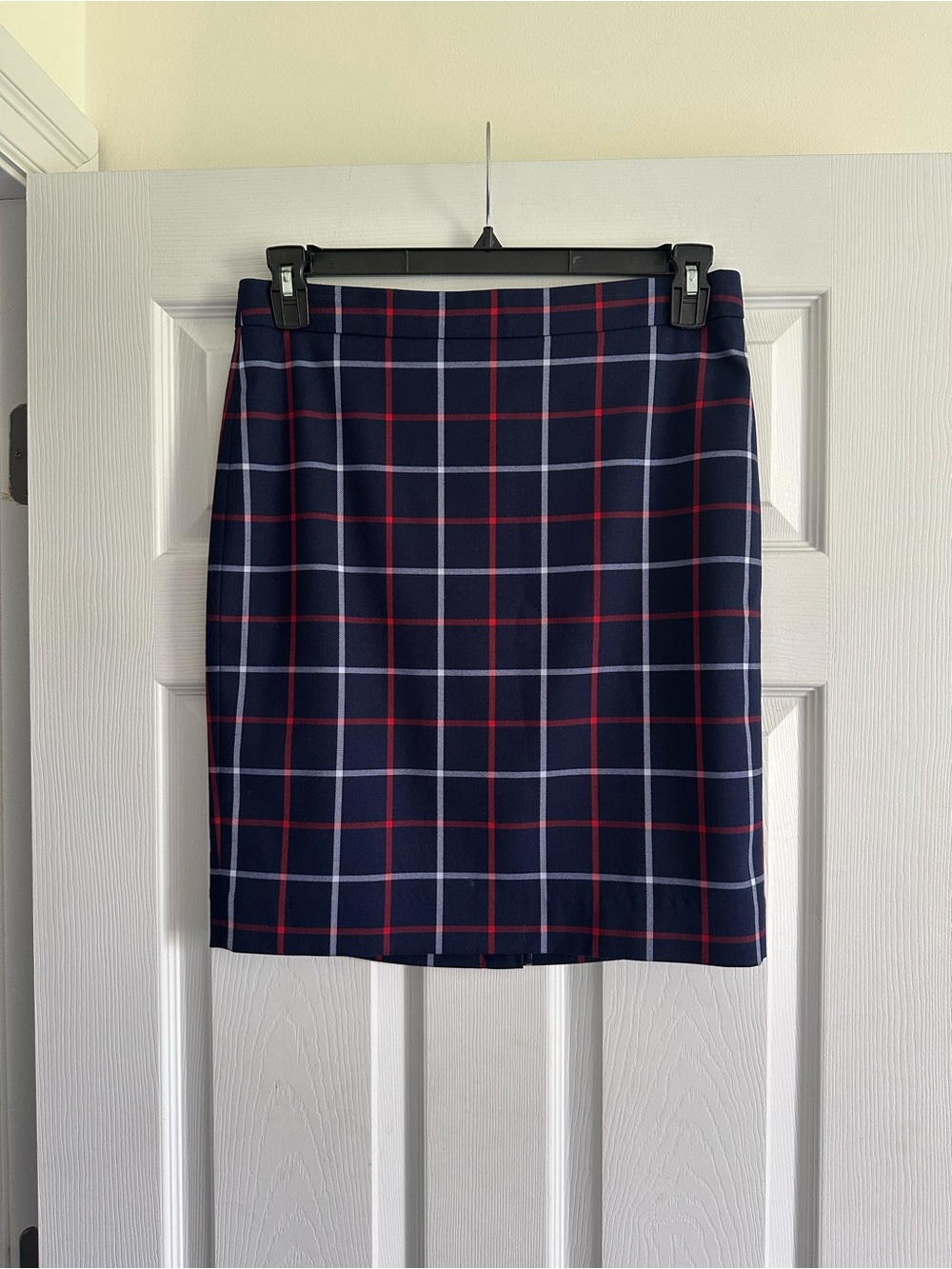 Size 6 Tommy Hilfiger Women’s Navy Red Plaid Pencil Skirt Career Preppy - Picture 2 of 6